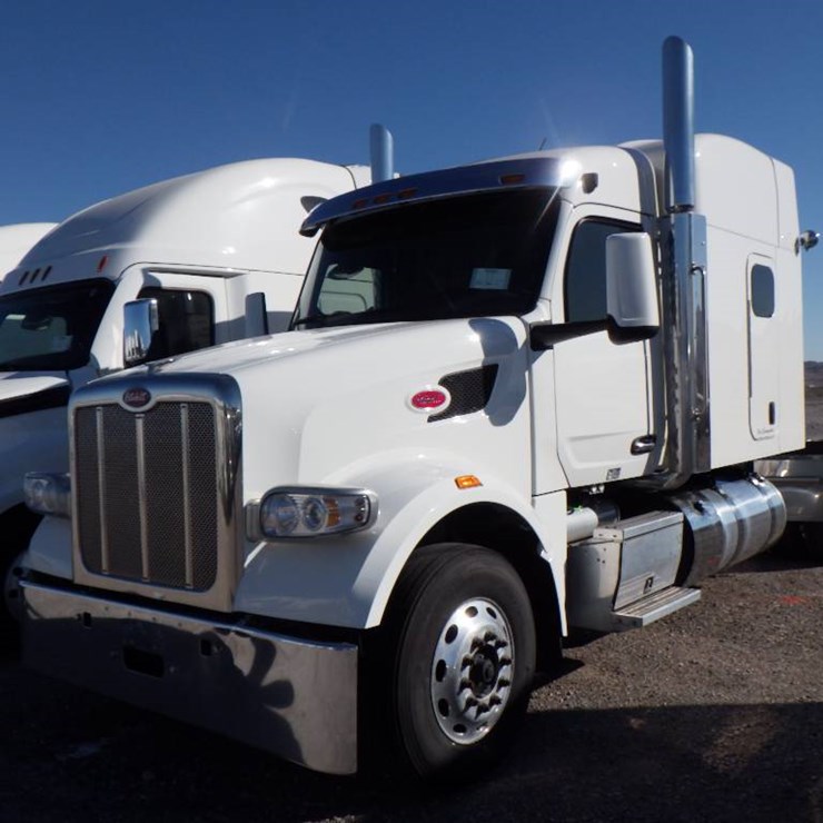 2023 PETERBILT 567