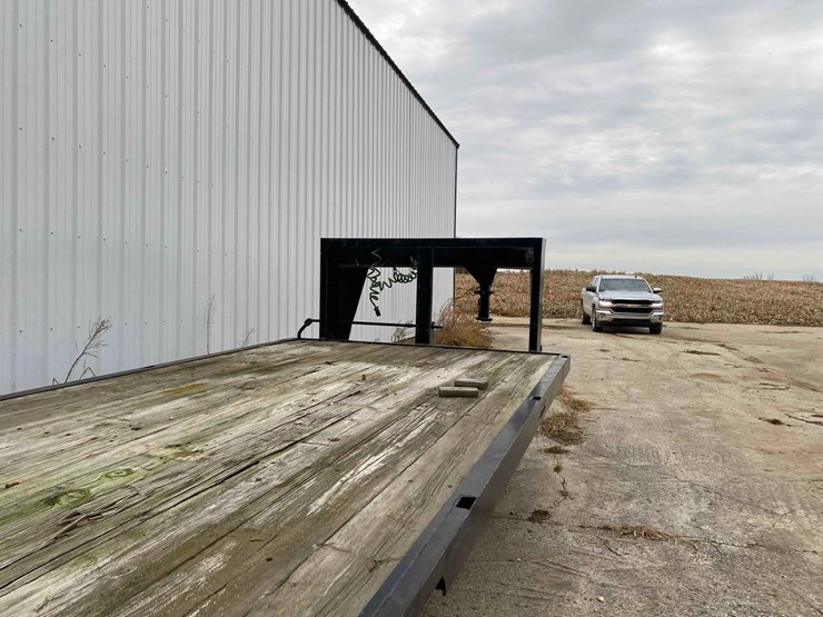 goose-neck-trailer-image-8