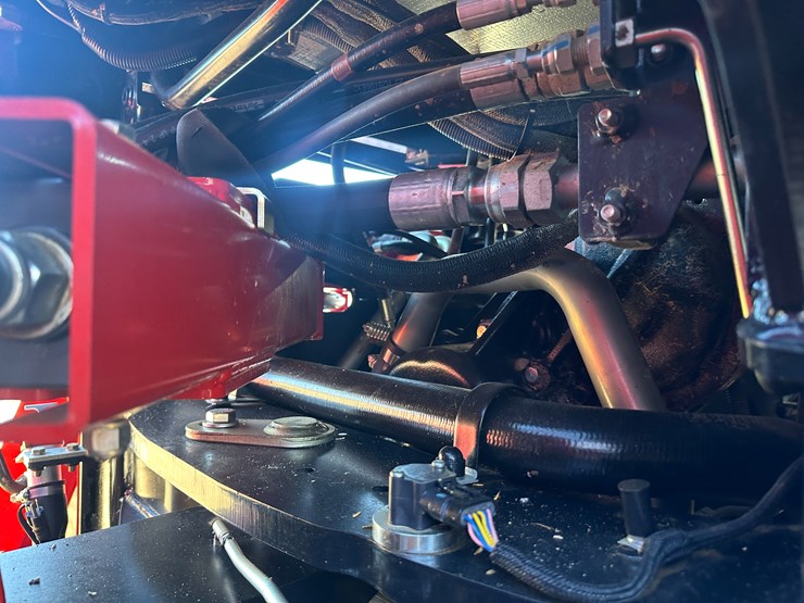 #35562-•-2023-case-470-track-tractor-image-69