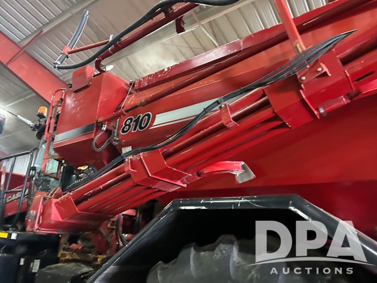 case-ih-810-image-28