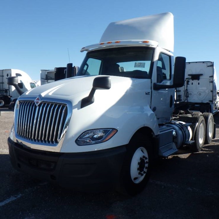 2019 INTERNATIONAL LT