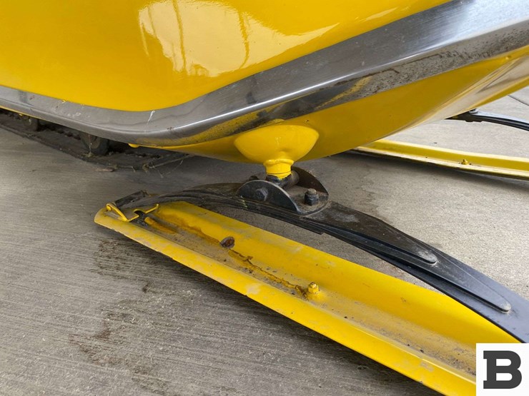 1968-ski-doo-super-olympique-snowmobile-image-8