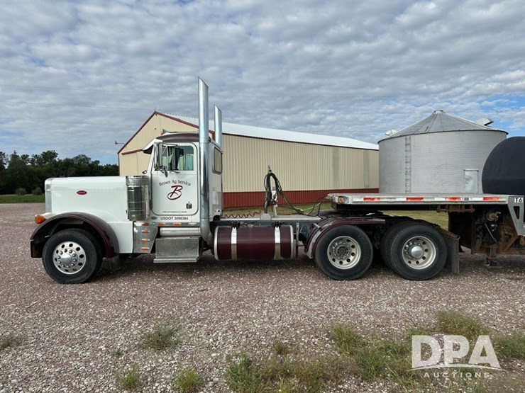 peterbilt-379-image-9