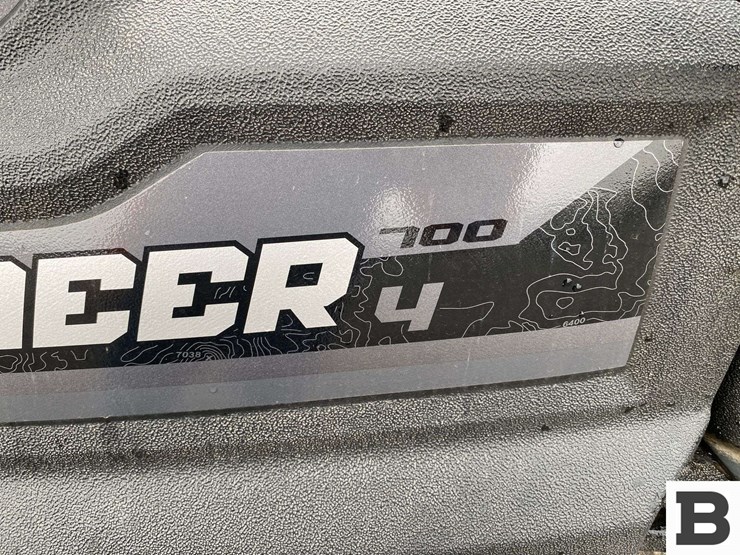 2020-honda-pioneer-700-image-27