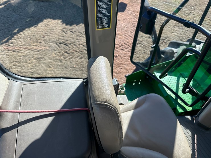 john-deere-9570r-image-65