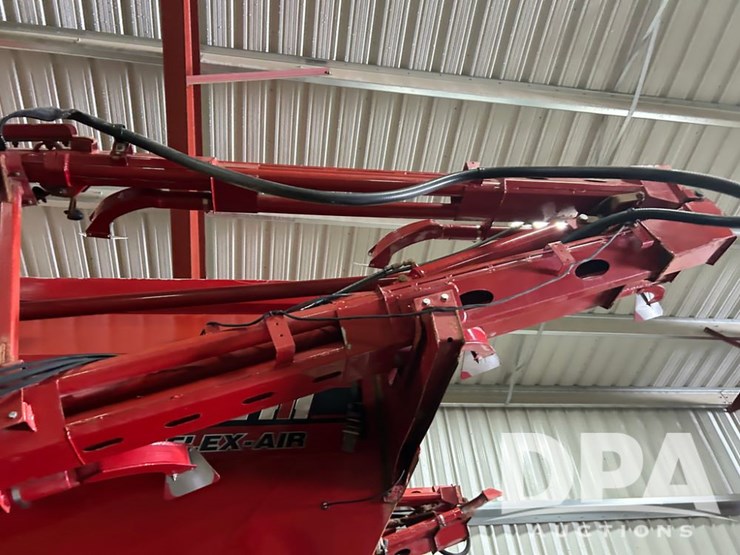 case-ih-810-image-27