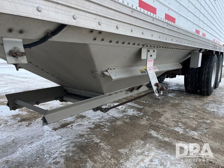 2015-timpte-grain-trailer-image-21