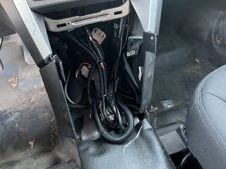 2015-ford-explorer-image-31