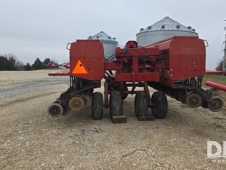 case-ih-5500-image-4