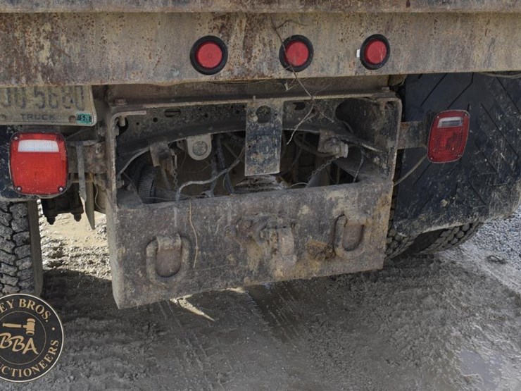 freightliner-fl70-image-18