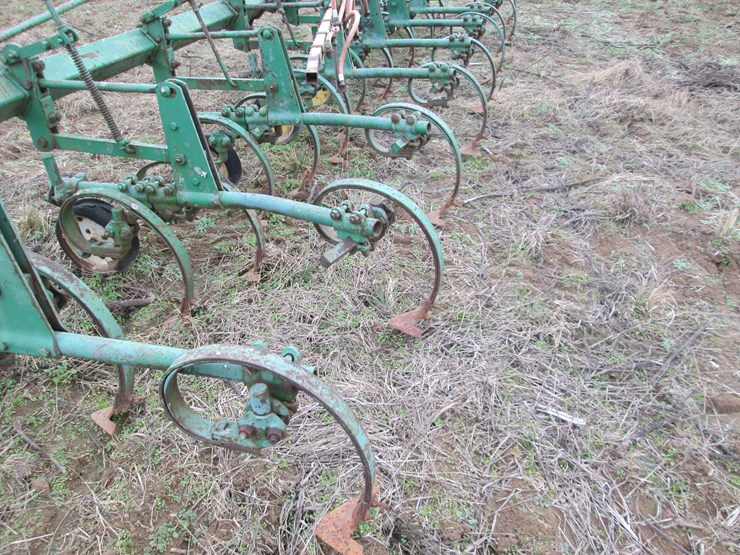 john-deere-8-image-5