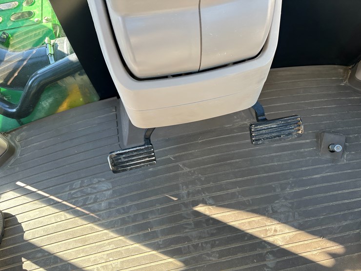 john-deere-9570r-image-63