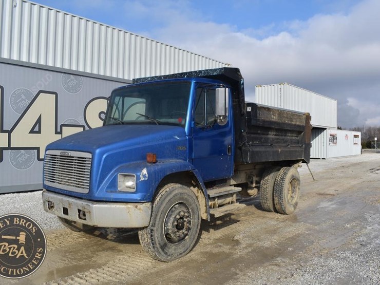 freightliner-fl70-image-1