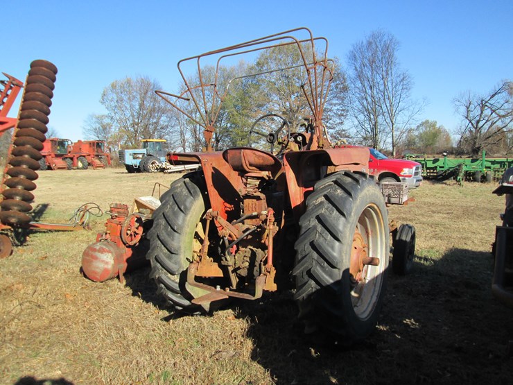 #35307-•-farmall-450-tractor-image-3