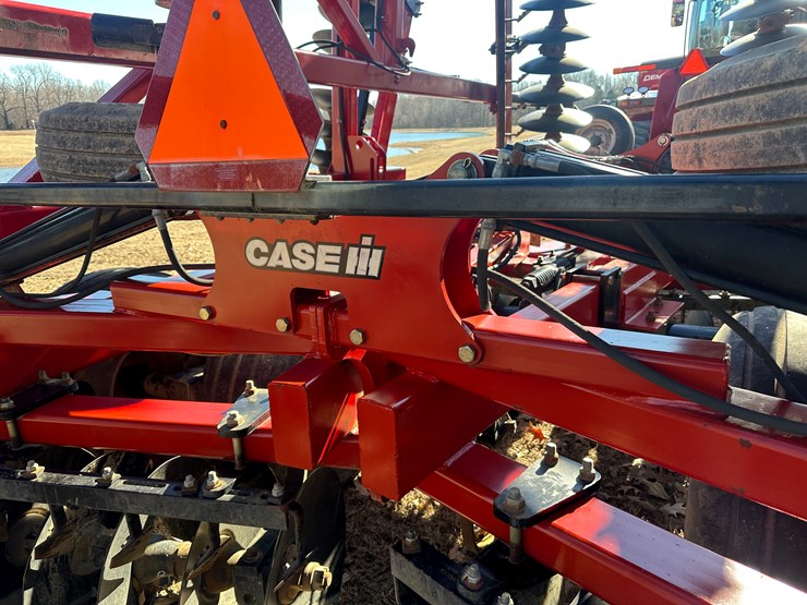 #35563-•-case-370-47'disk-image-59