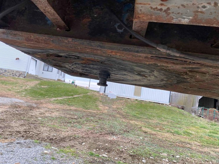 spray--trailer-image-22