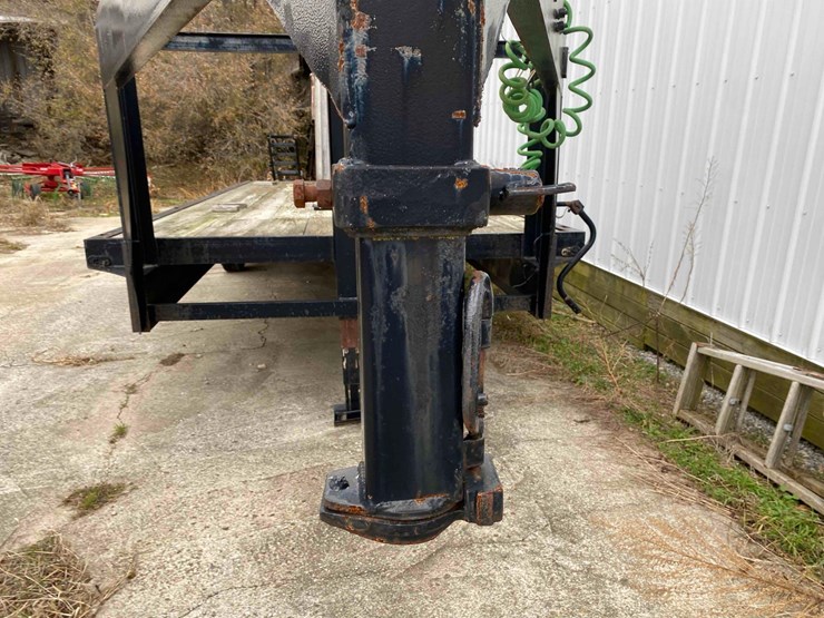 goose-neck-trailer-image-13