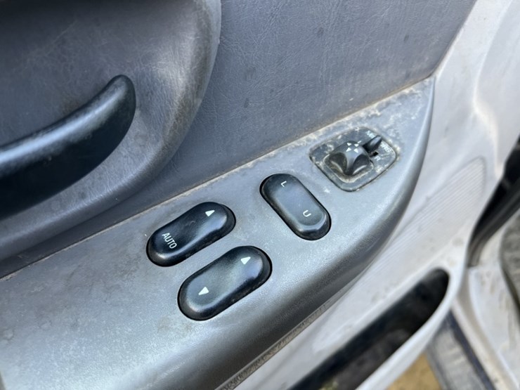 1999-ford-f150-xlt-image-28