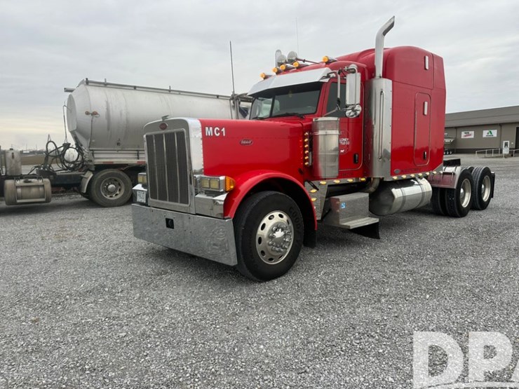 2007-peterbilt-379-image-1