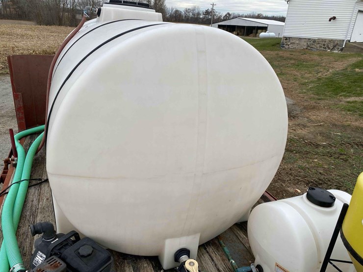 spray--trailer-image-23