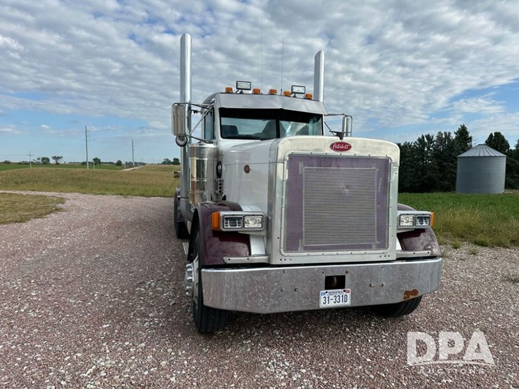 peterbilt-379-image-4