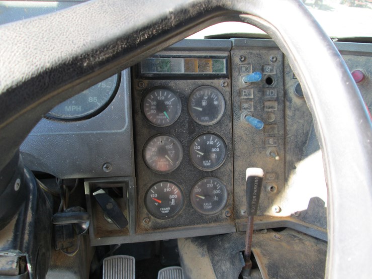 #35302-•-1985-mack-mh613-t/a-sleeper-truck-tractor-1m1ar07y6fm006361-image-30