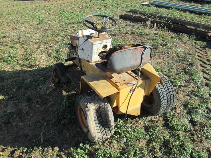 #35374-•-inop-cub-cadet-76-riding-mower-0340009u016758-image-4