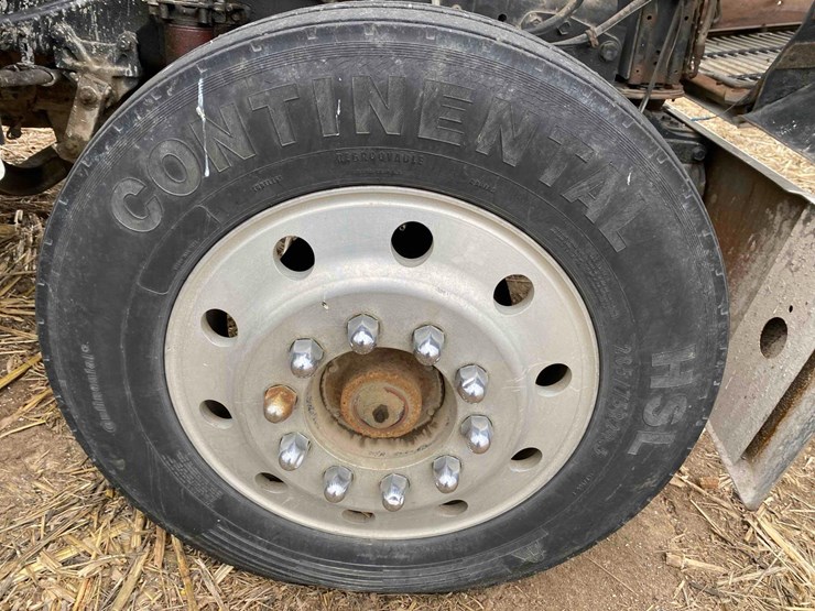 1987-freightliner-day-cab-semi-tractor-image-53