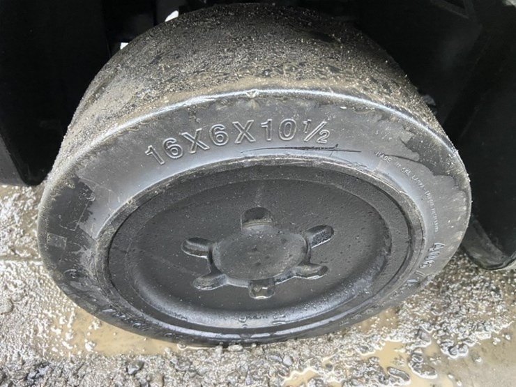 2015-hyster-s50ft-image-12