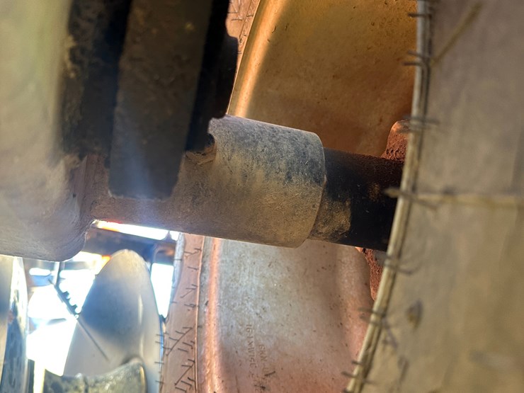 #35563-•-case-370-47'disk-image-8