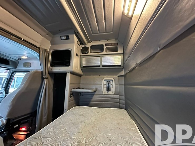 2007-peterbilt-379-image-20