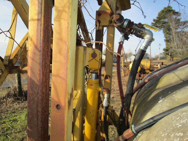 #35398-•-ag-chem-40’-20"-240gal-3pt-sprayer-image-8