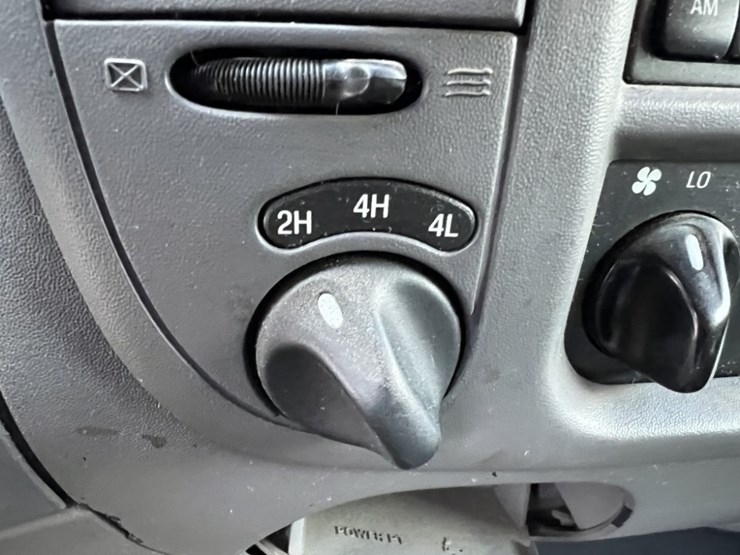 1999-ford-f150-xlt-image-33