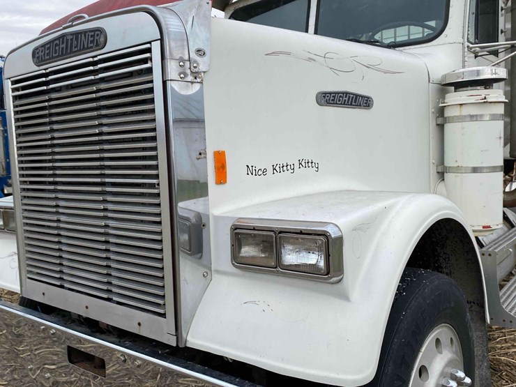 1987-freightliner-day-cab-semi-tractor-image-21