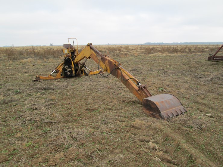 #35323-•-3pt-backhoe-attachment-image-4