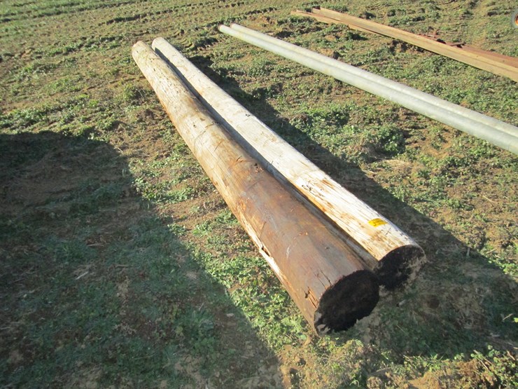 #35377-•-lot-of-(2)-16’-6"-light-poles-image-2