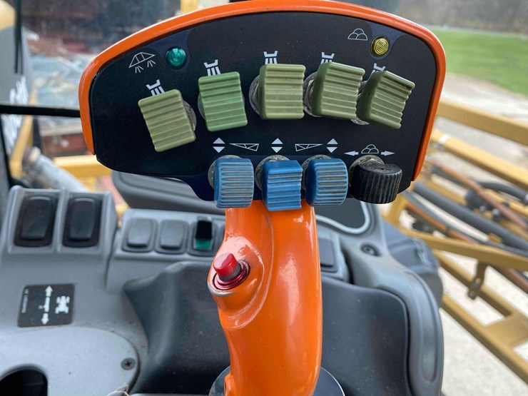 ro-gator-1184-sprayer-image-110