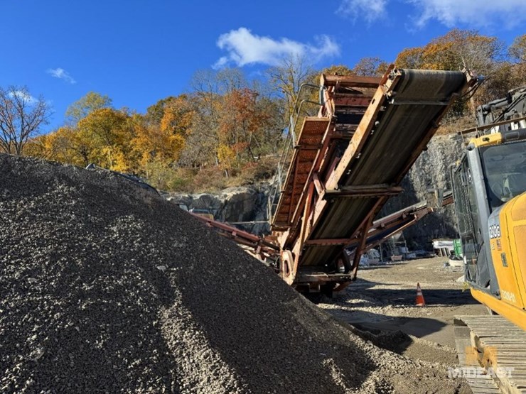 2010-sandvik-qa450-image-19