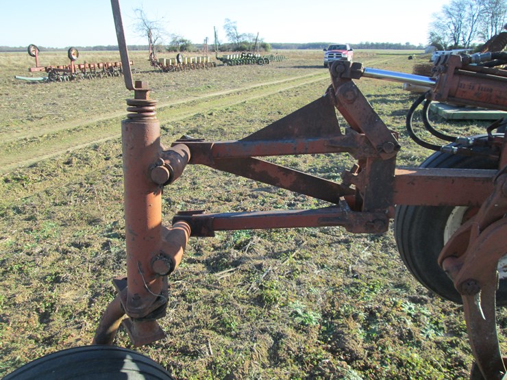 international-700-image-7