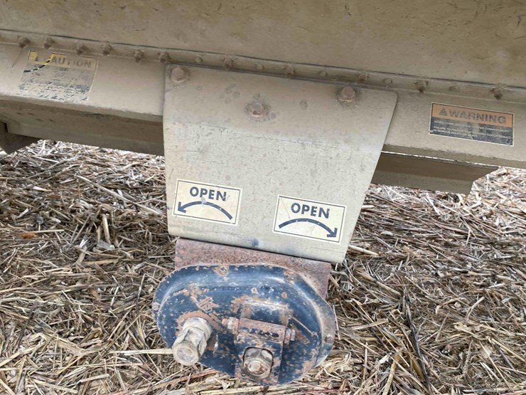 wilson-alum-41’-grain-trailer-image-31