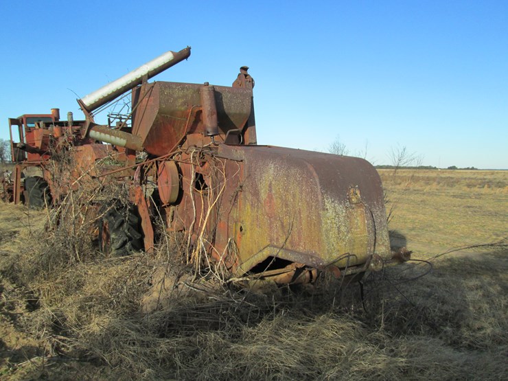 #35362-•-inop-mccormick-101-combine-image-4