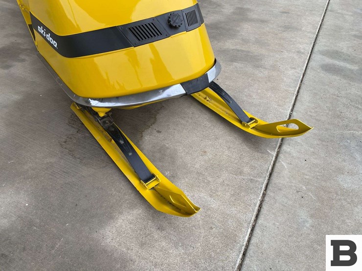1968-ski-doo-super-olympique-snowmobile-image-6