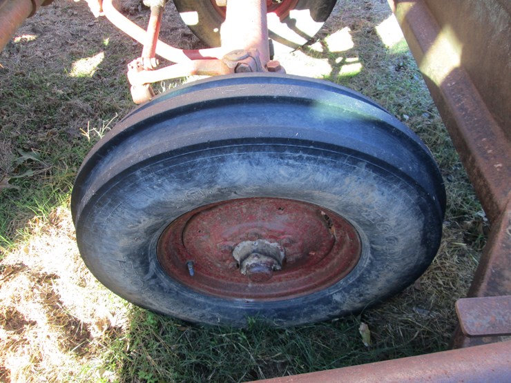 #35306-•-farmall-580-tractor-image-16