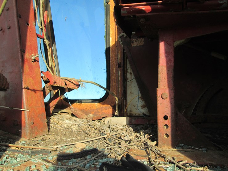 international-303-image-13