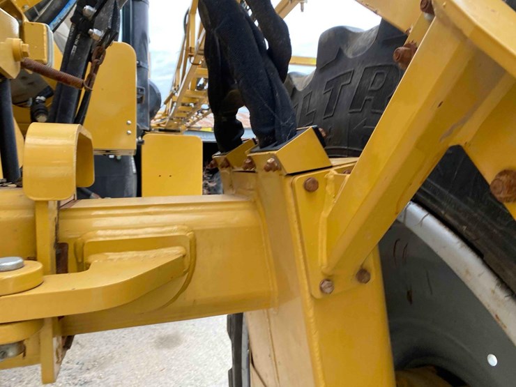 ro-gator-1184-sprayer-image-40