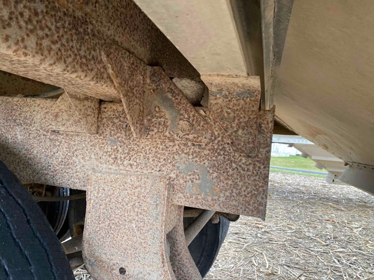 wilson-alum-41’-grain-trailer-image-15