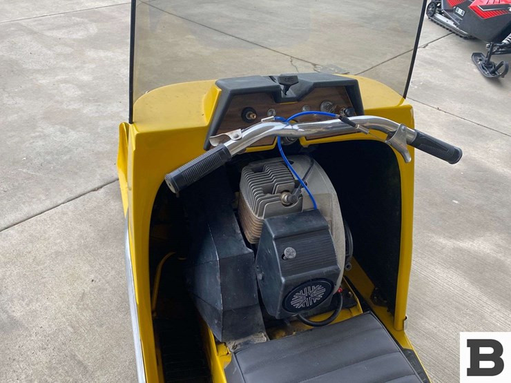 1968-ski-doo-super-olympique-snowmobile-image-10