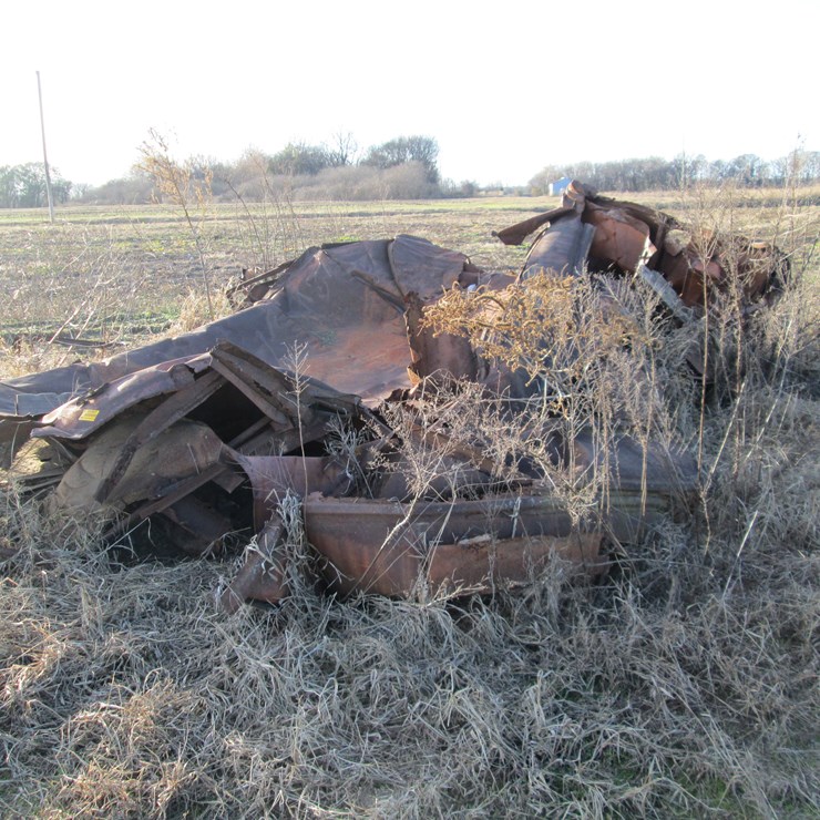 #35367 • Lot of Metal