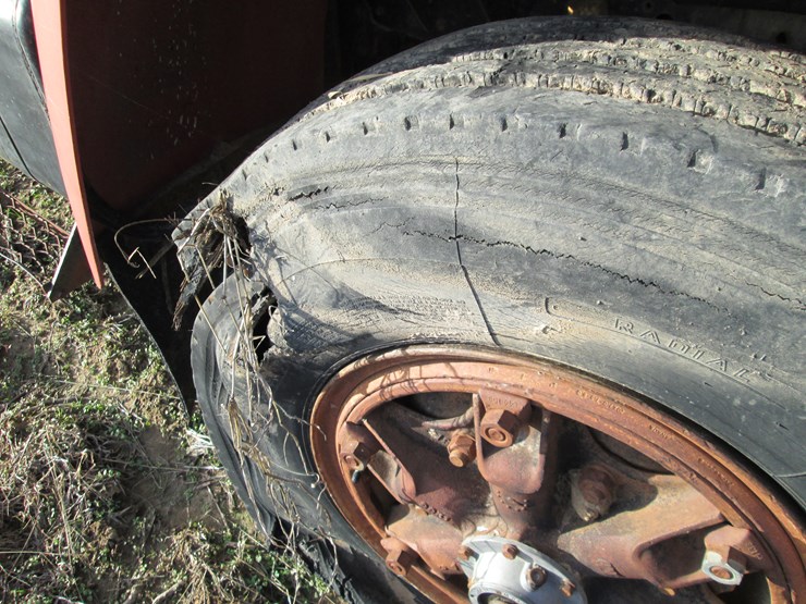 1981-caterpillar-3208-image-13