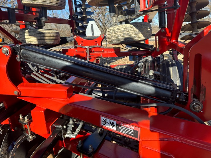 #35563-•-case-370-47'disk-image-36